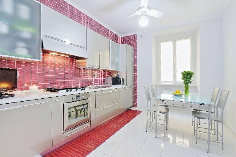 Luxury 2 Bed Flat - Close To Vatican Apartment in Rome