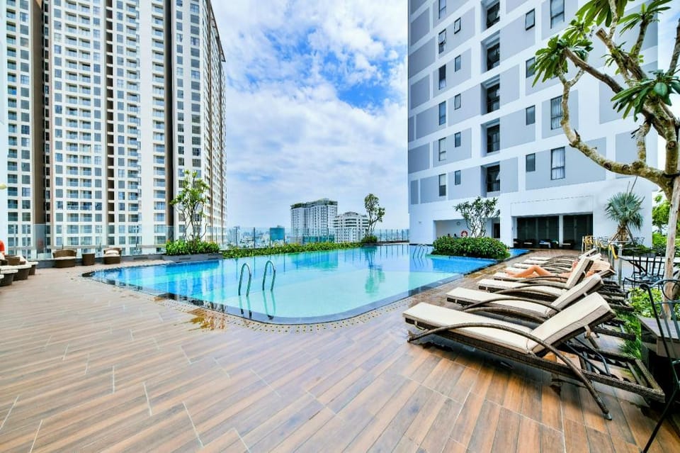 CENTRAL 2BR APART-FREE Pool,Gym Apartment in Ho Chi Minh City