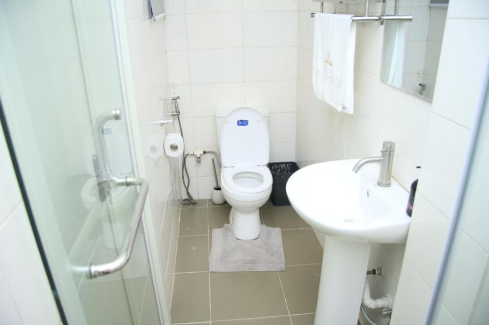 Cosy 2-bedroom Home +SuperFast Wifi & 247 Security Apartment in Lagos, Nigeria