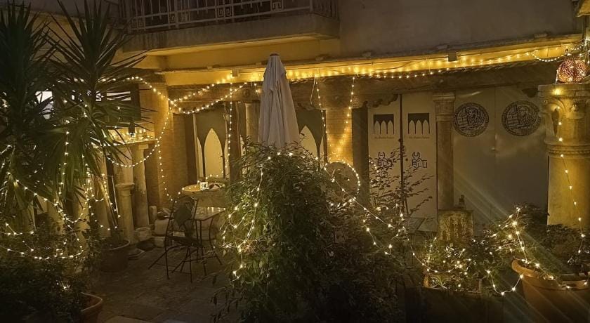 My Rialto Palace Apartment in Venice