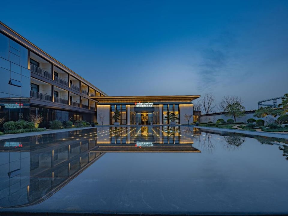 Swisstouches Resort Hotel Resort in Xian