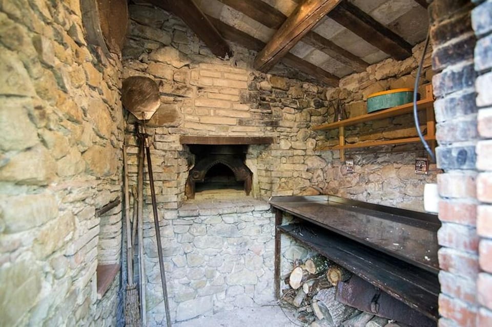 The 17th century old VILLA pool&hot tub Villa in Umbria