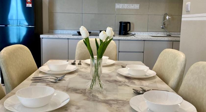 LRT Titiwangsa TR Residence|3B3R6Pax| IconiqueB13A Apartment in Federal Territory of Kuala Lumpur