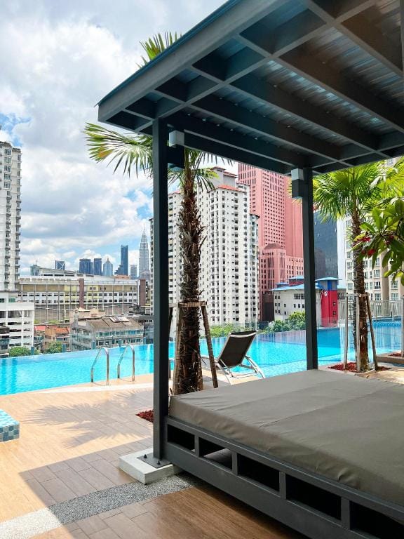 LRT Titiwangsa TR Residence|3B3R6Pax| IconiqueB13A Apartment in Federal Territory of Kuala Lumpur