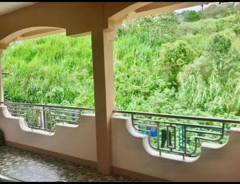 Elle's place (entire apartment with free parking) Apartment in Baguio
