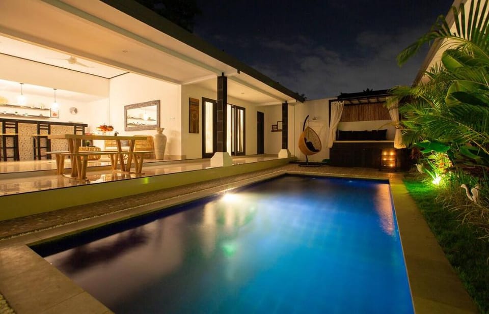 TWO BEDROOM VILLA IN SEMINYAK, AURORA VILLA Villa in Kuta