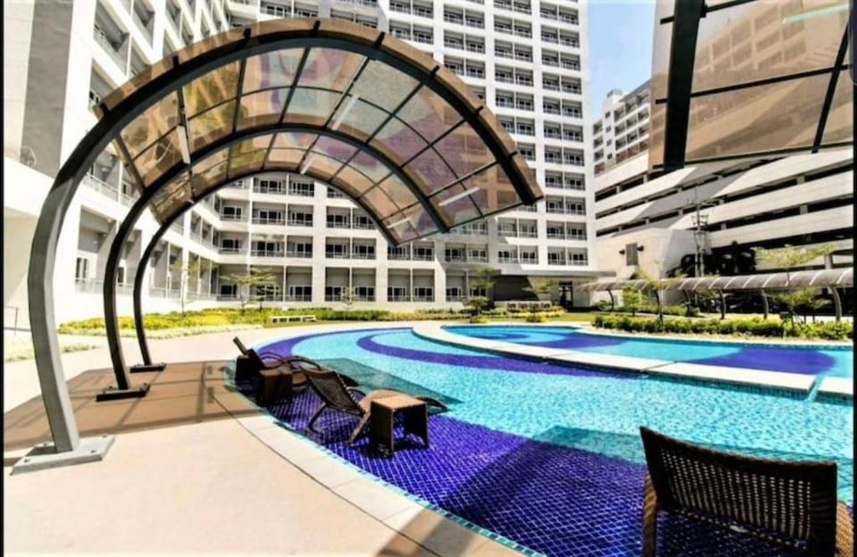 Taguig City Grace Residences with small balcony Apartment in Makati