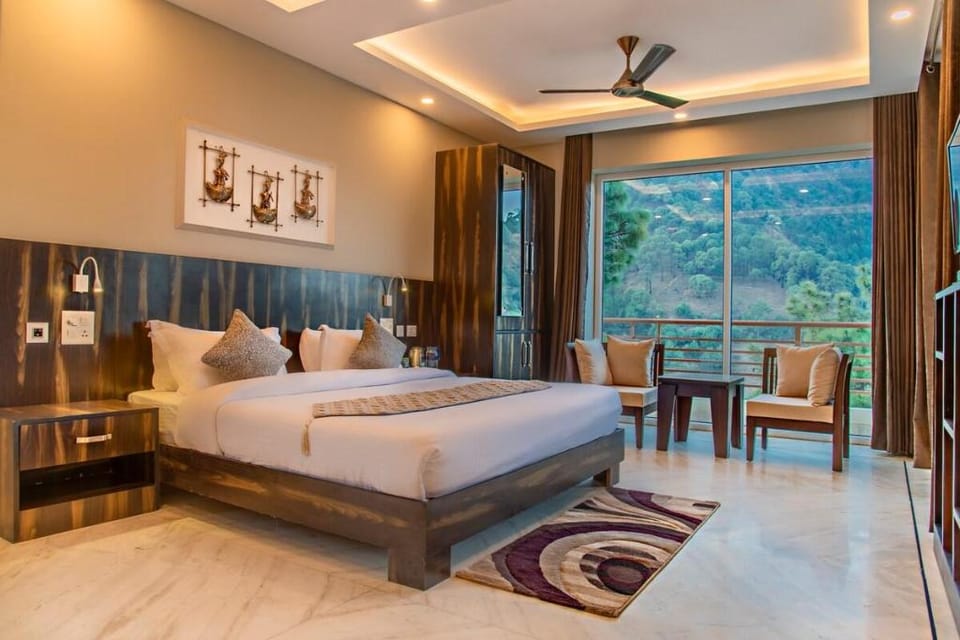 Majestic Pines || Mesmerising Hill View Full Villa Villa in Himachal Pradesh