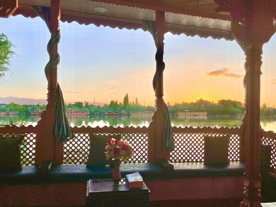 Shabrose Heritage Houseboats Hotel in India