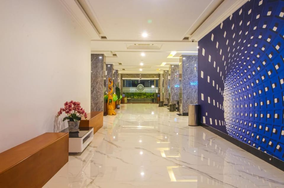 Ocean Beach Hotel Padang Hotel in Padang