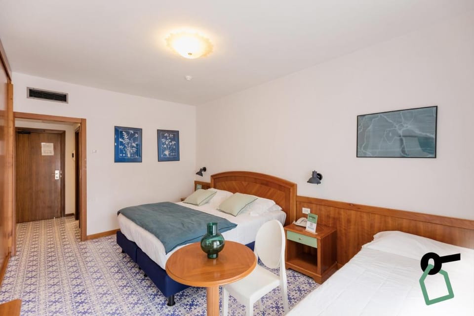 HOTIDAY Room Collection - Sorrento Hotel in Priora