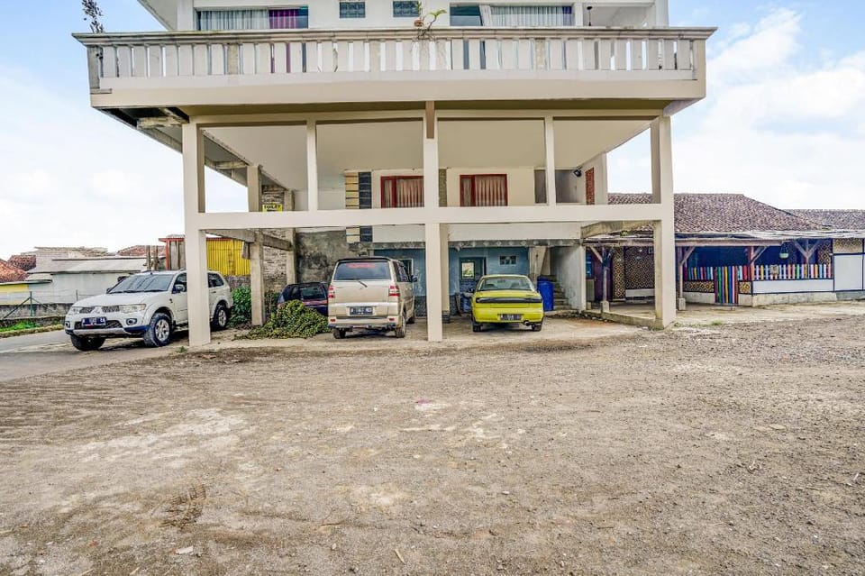 OYO Homes 90997 Eco Tourism Desa Cibodas Babakan Gentong 2 Syariah Hotel in Lembang