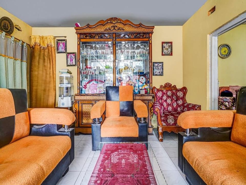 OYO Homes 91002 Eco Tourism Desa Cibodas Areng 3 Syariah Hotel in Lembang