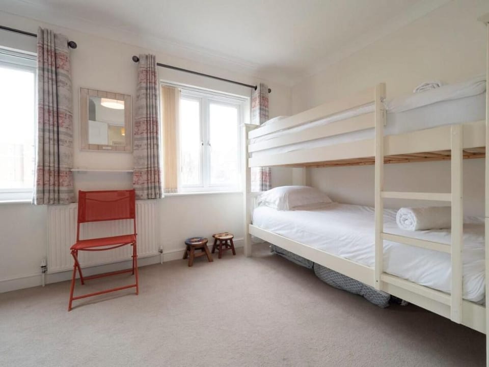 Sweyn House - 4 bedroom family home by the seaside Vacation rental in Margate