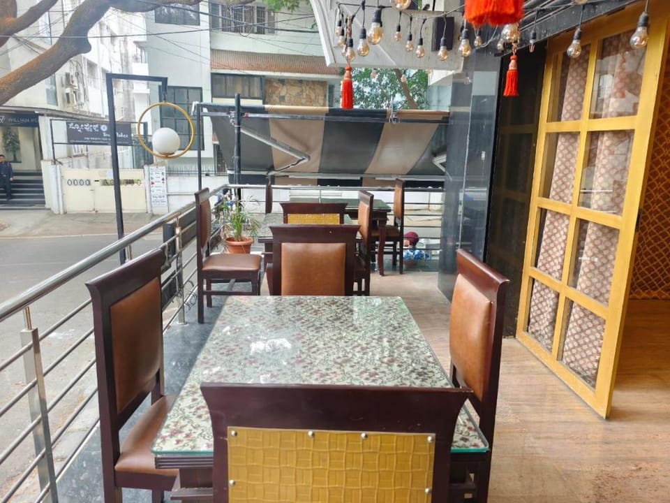 SRS Elegance Suites Hotel in Bengaluru