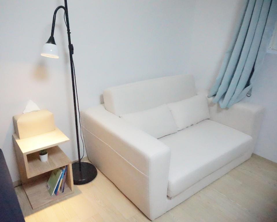 Hongdae 2-Room house, 1 min from Hongik Univ Stn Apartment in Seoul