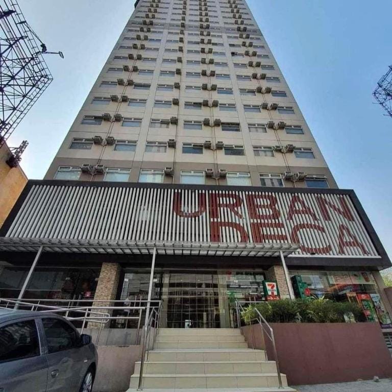 No. 815 MACK'S AWESOME PLACE NETFLIX UNLIWIFI Vacation rental in Mandaluyong