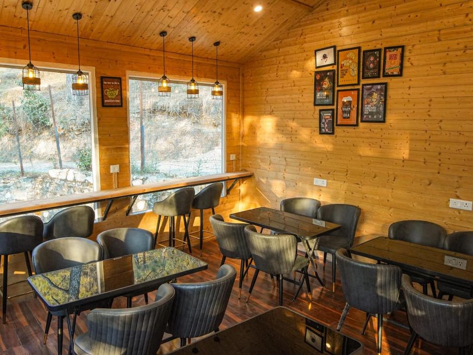 THE HIMALAYAN LIVING WHISLING PINES HOME STAY Vacation rental in Uttarakhand