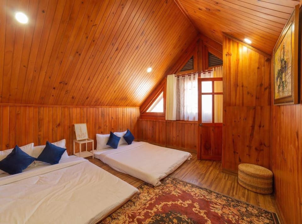 Villa Đà Lạt Nhà Gỗ Gần Chợ Villa in Dalat
