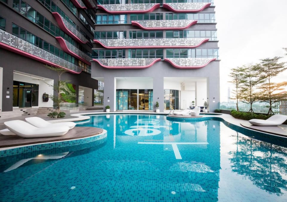 ARTE PLUS | Contemporary Spacious Three Room Suite Apartment in Federal Territory of Kuala Lumpur