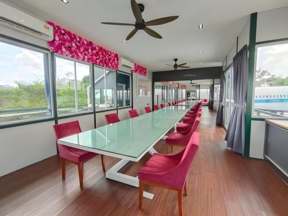 Twin Jets Resort Hotel in Negeri Sembilan, Malaysia