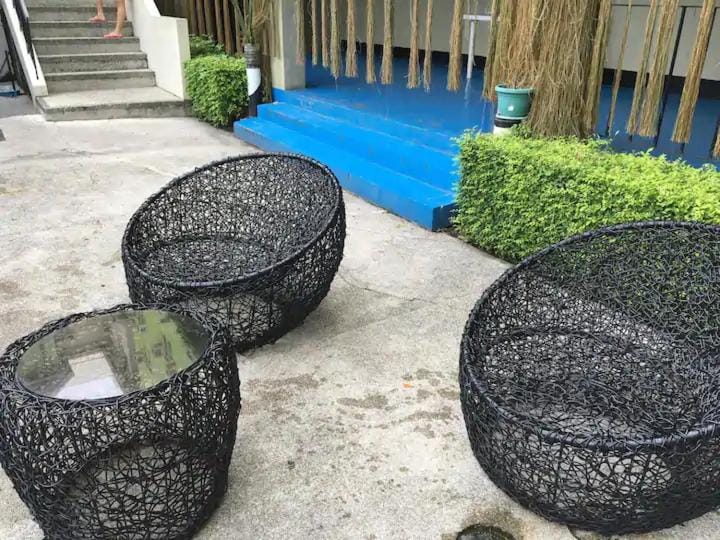 Fun and Playful in Centropolis Apartment in Muntinlupa