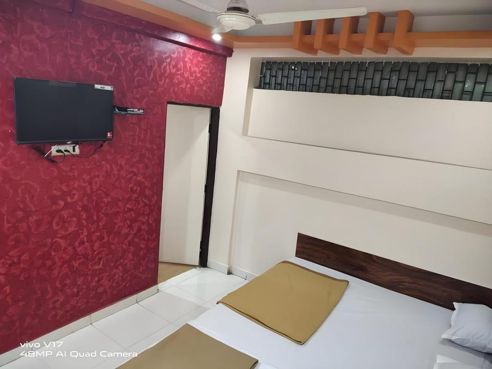 Sai Ganesh Guest House Bed and Breakfast in Maharashtra