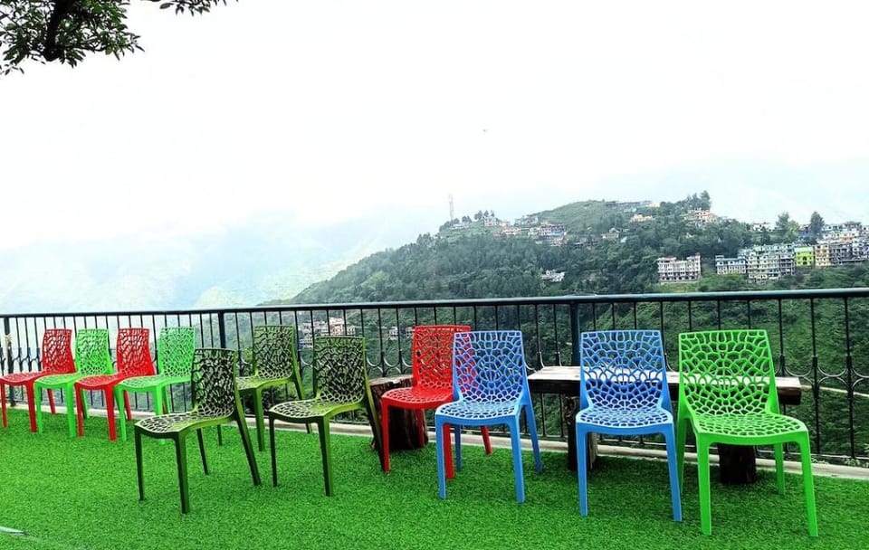 The Mountain Huts Hotel in Uttarakhand