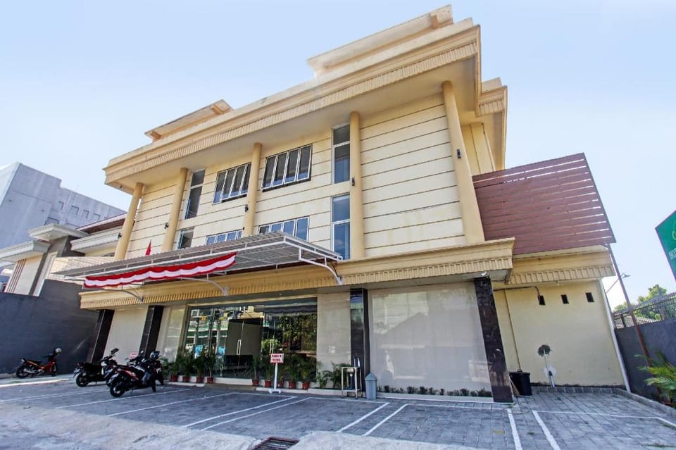 OYO 91617 Hotel Mutiara Lombok Hotel in West Nusa Tenggara, Indonesia
