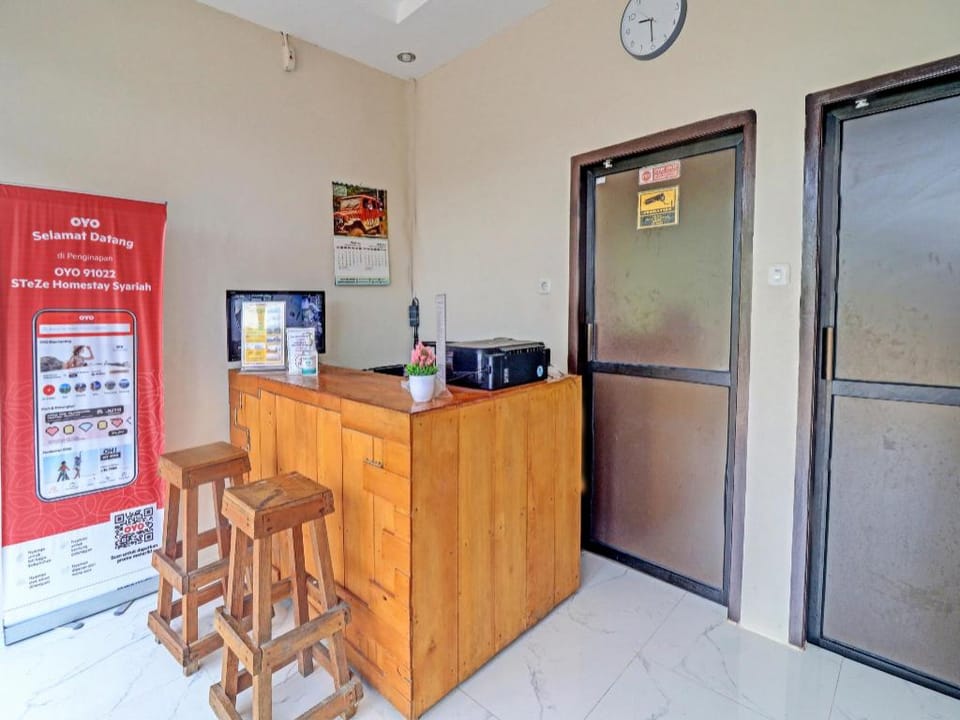 OYO 91022 STeZe Homestay Syariah Hotel in Indonesia
