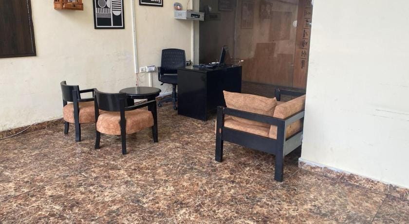Abuzz Oxfordcaps CCC Zirakpur Hostel in Punjab, India