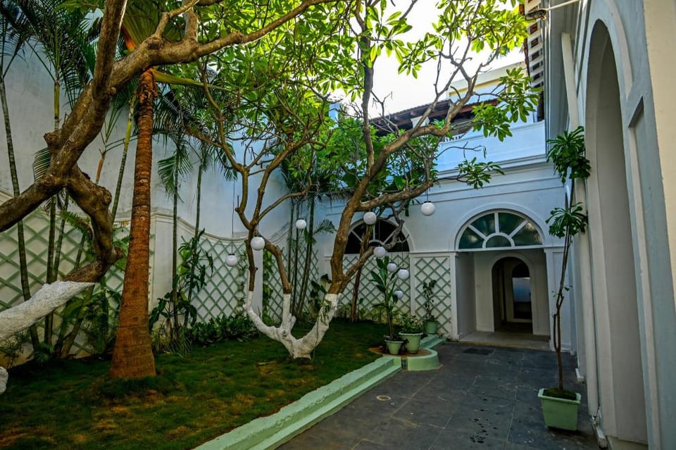La Cedille - French Heritage House Bed and Breakfast in Puducherry