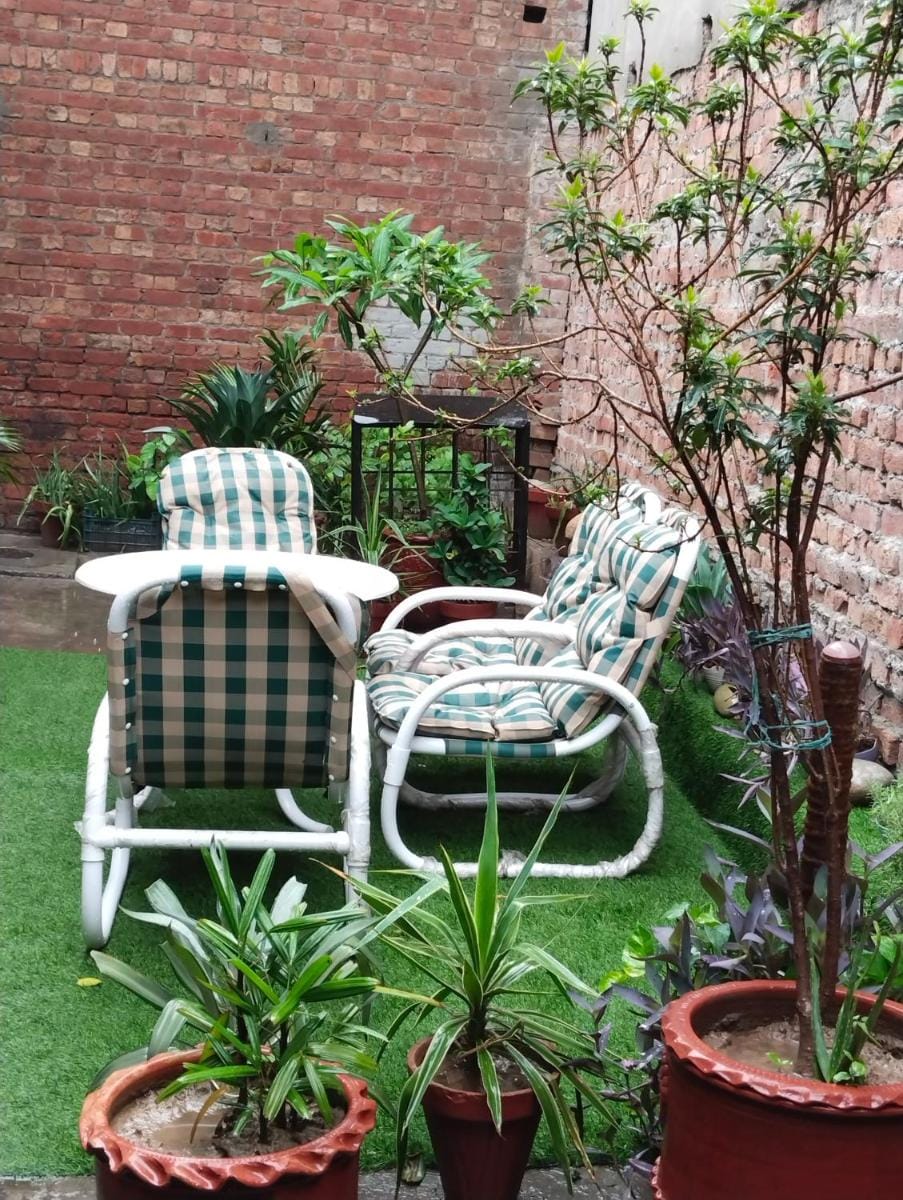 Homewood Suites Family Guest House & Apartments Bed and Breakfast in Lahore