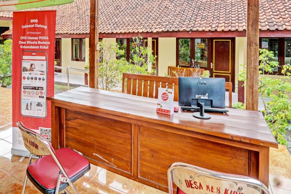 SPOT ON 91054 Desa Wisata Budaya Kebondalem Kidul Hotel in Indonesia