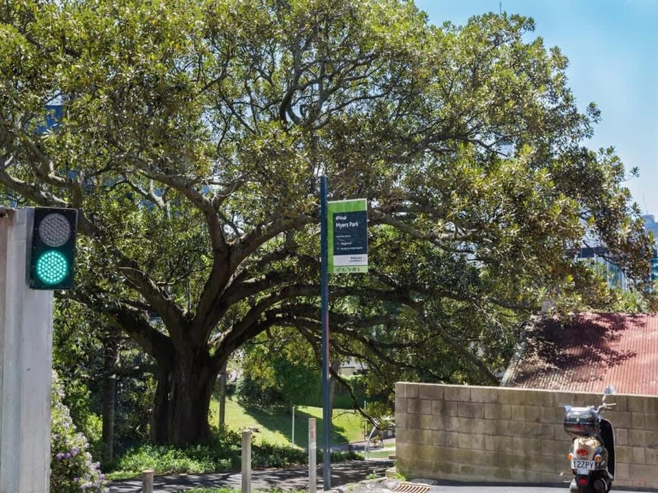 Beautiful 2BR Unit next to Myers Park Zodiak Stays Apartment in Auckland