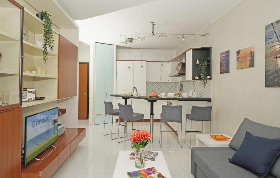 Casa Rudi - Gardagate Apartment in Sirmione