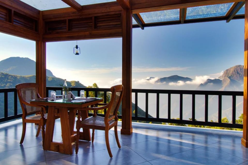 Chandys Drizzle Drops Resort in Munnar