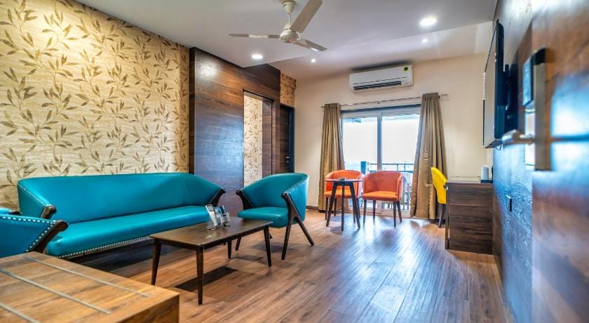 ROYAL CLIFF HOTEL & RESORTS Hotel in Maharashtra