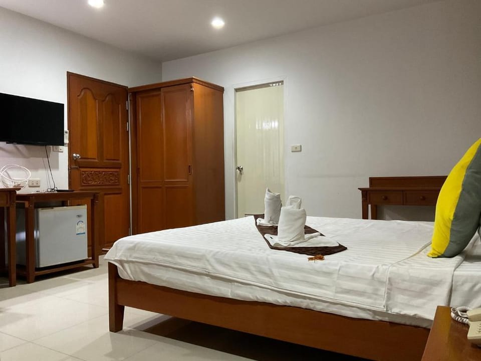 Royal Swiss Guest House Hotel in Patong