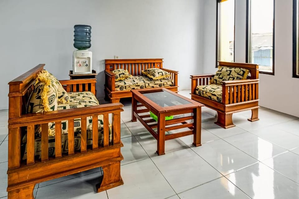 OYO Homes 91067 Desa Wisata Santanamekar Hotel in West Java
