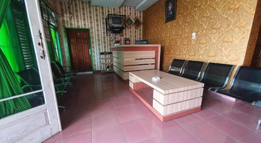 Hotel O Losmen Bunda Arema Hotel in Indonesia
