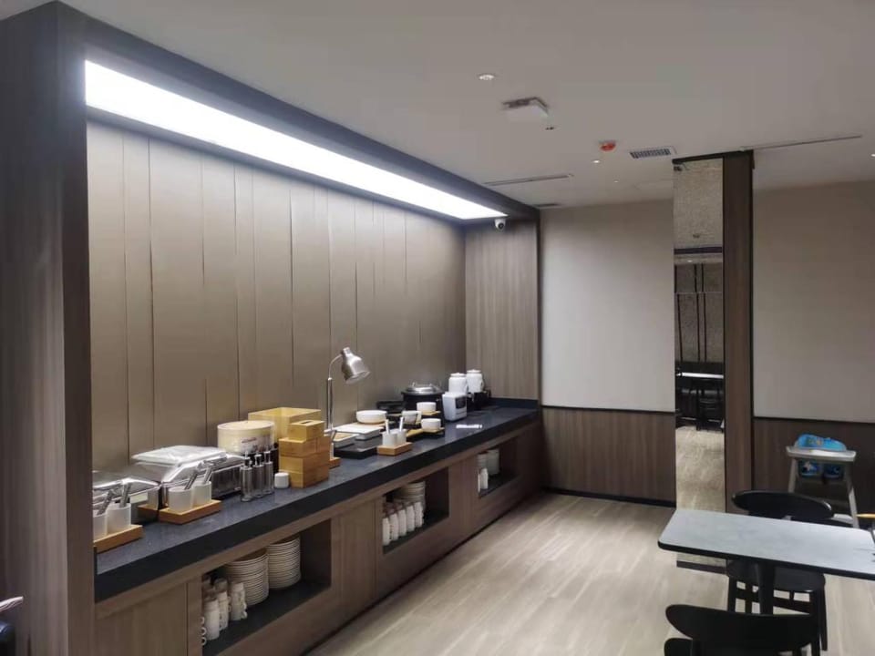 Hanting Hotel Ulanqab Jining Leather City Hotel in China