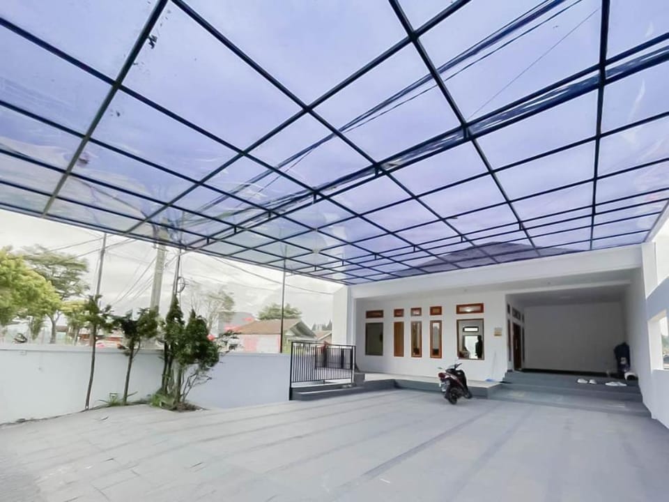 Angel Guest House Lembang RedPartner Hotel in Lembang