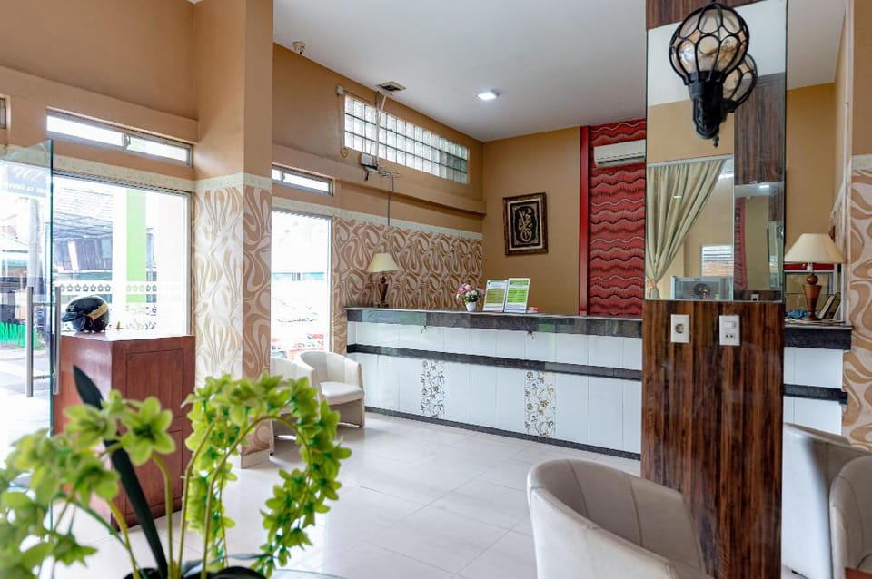 Urbanview Hotel Syariah Puri Residence Medan by RedDoorz Hotel in Indonesia