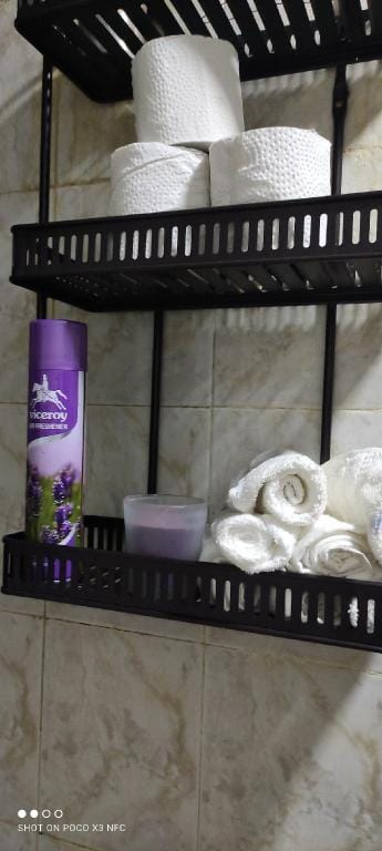 Apartment 2 Bed Lounge Kitchen 55"TV fast wifi F10 Apartment in Islamabad