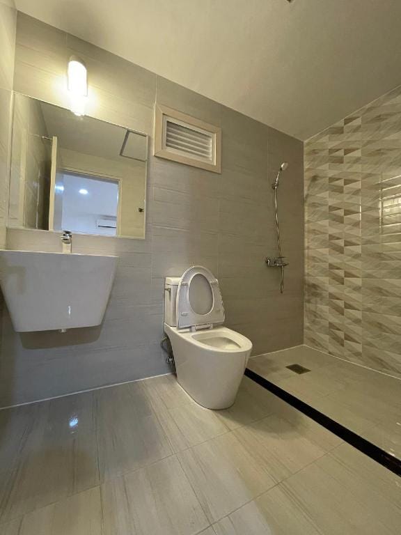 Maganda Drive-in hotel Vacation rental in Angeles
