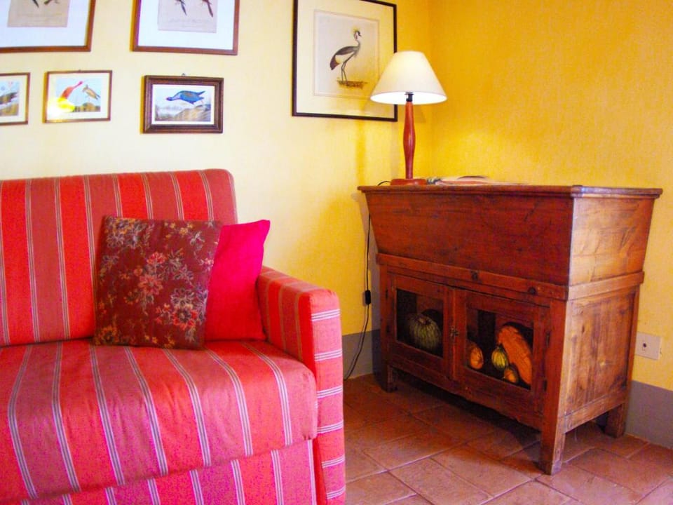 Fattoria Santa Vittoria Apartment Upupa Apartment in Tuscany