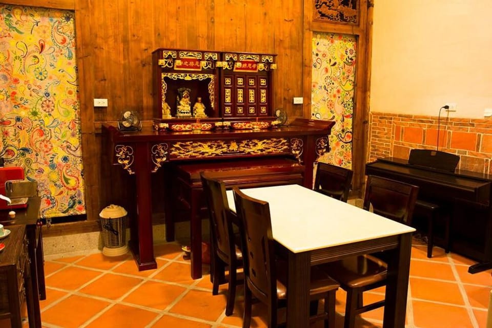 Horseshoe Crab Cottage (金門鱟墅古厝民宿包棟民宿) Bed and Breakfast in Xiamen