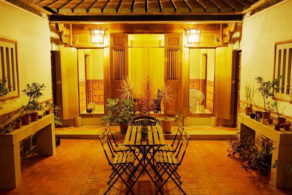 Horseshoe Crab Cottage (金門鱟墅古厝民宿包棟民宿) Bed and Breakfast in Xiamen