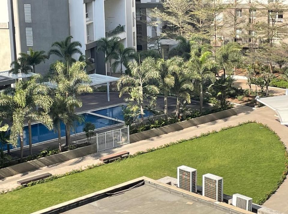 Humming Bird  Apartment in Pune